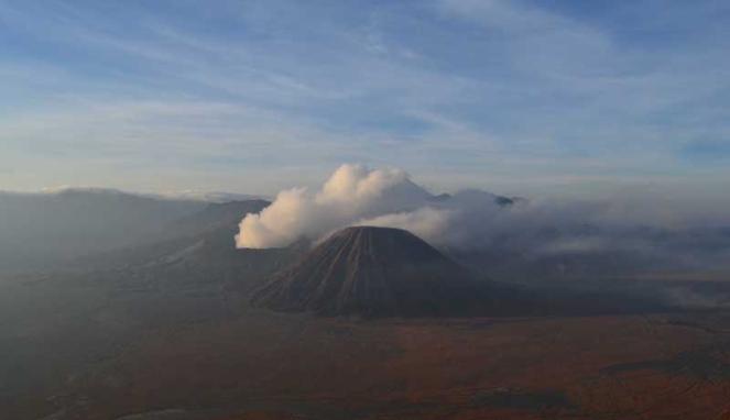 Aktivitas Gunung Bromo Meningkat